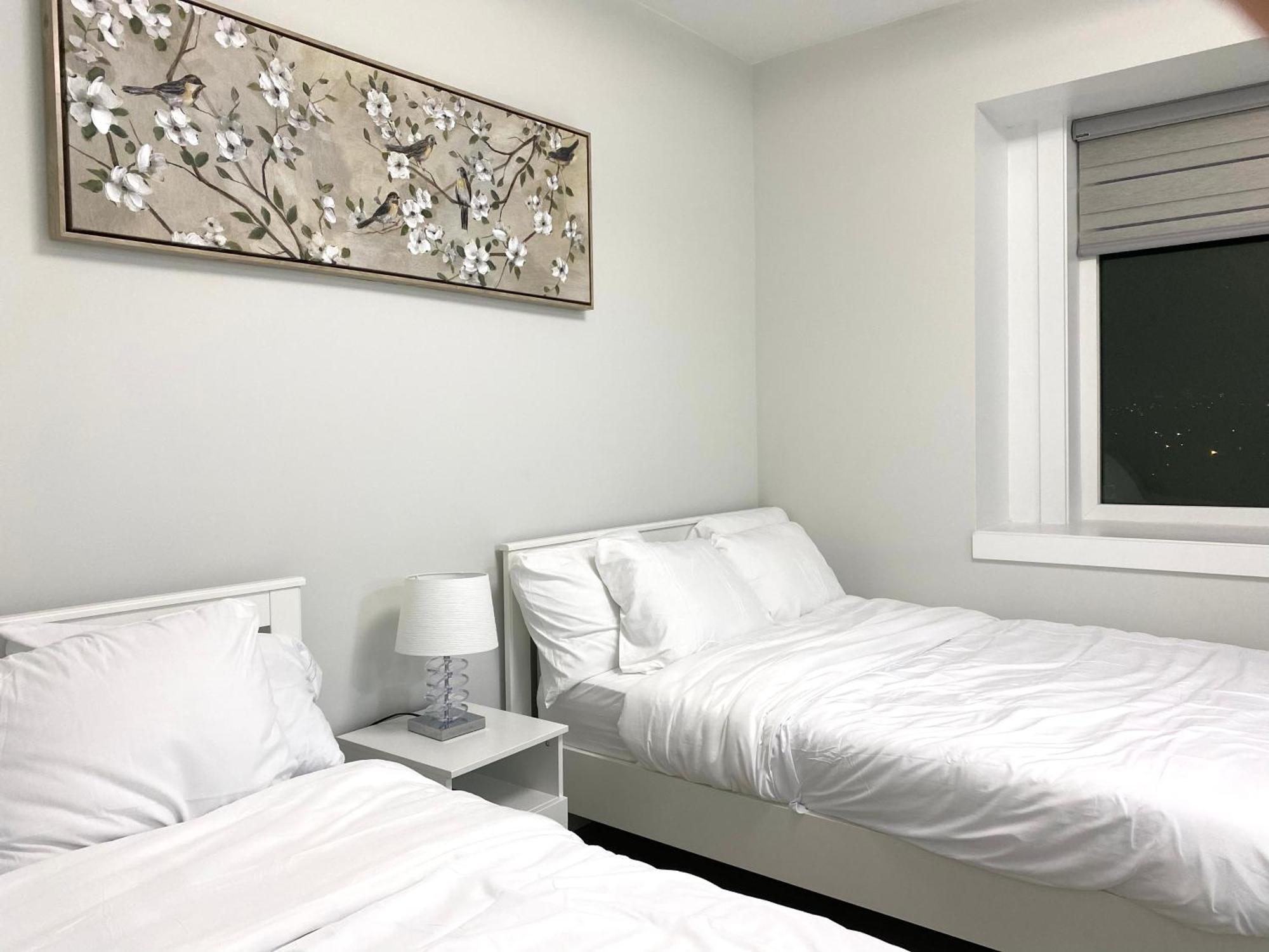 Ferienwohnung Modern And New House Near Pne With Big Garden And Free Parking Vancouver Exterior foto